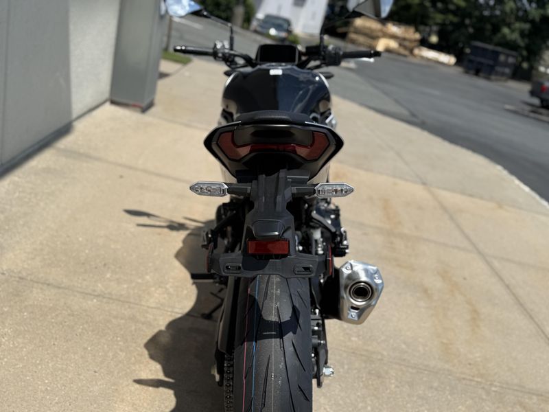 2025 Kawasaki Z900 ABSImage 5