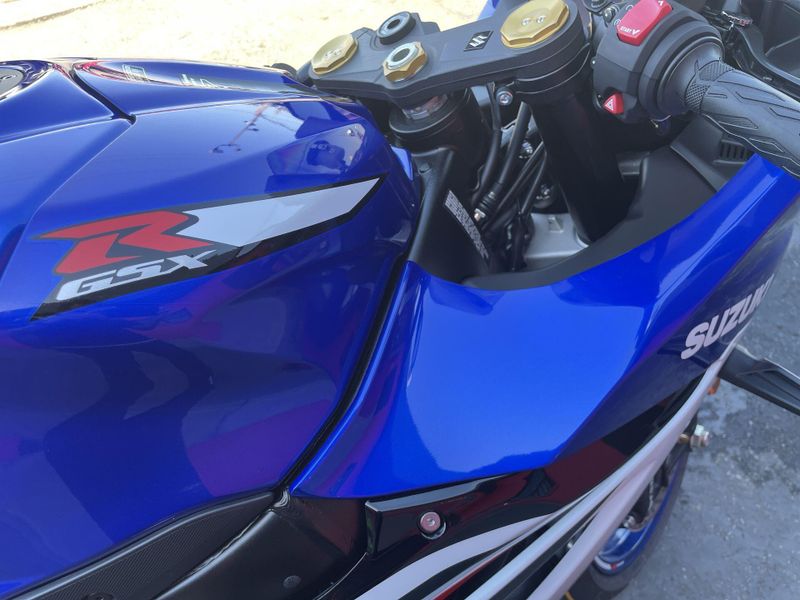 New 2027 Suzuki GSX-R1000 40TH ANNIVERSARY EDITION Image 22