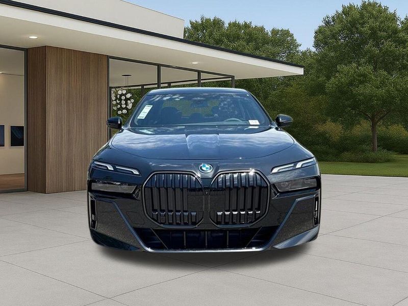 New 2026 BMW 7 Series 750e xDriveImage 4