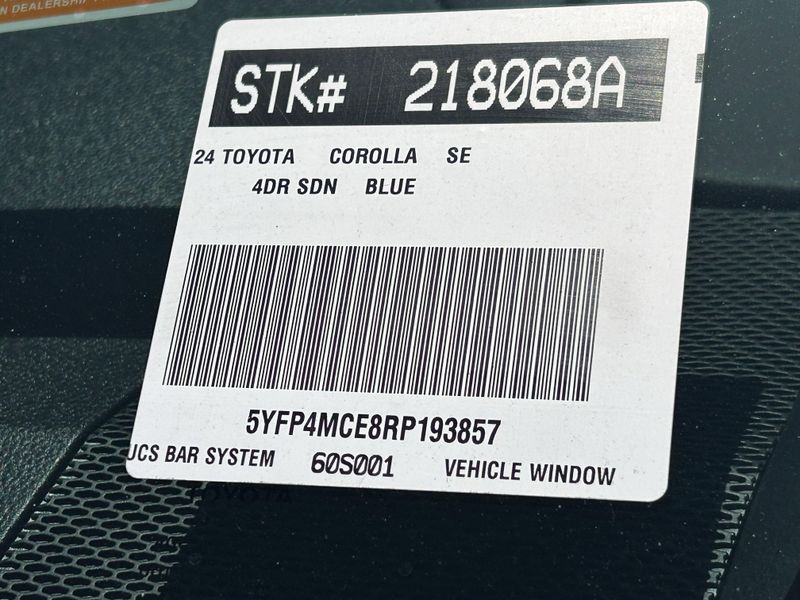Used 2024 Toyota Corolla SEImage 32