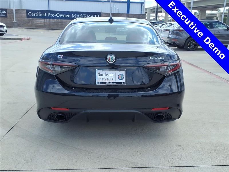 New 2025 Alfa Romeo Giulia RwdImage 8