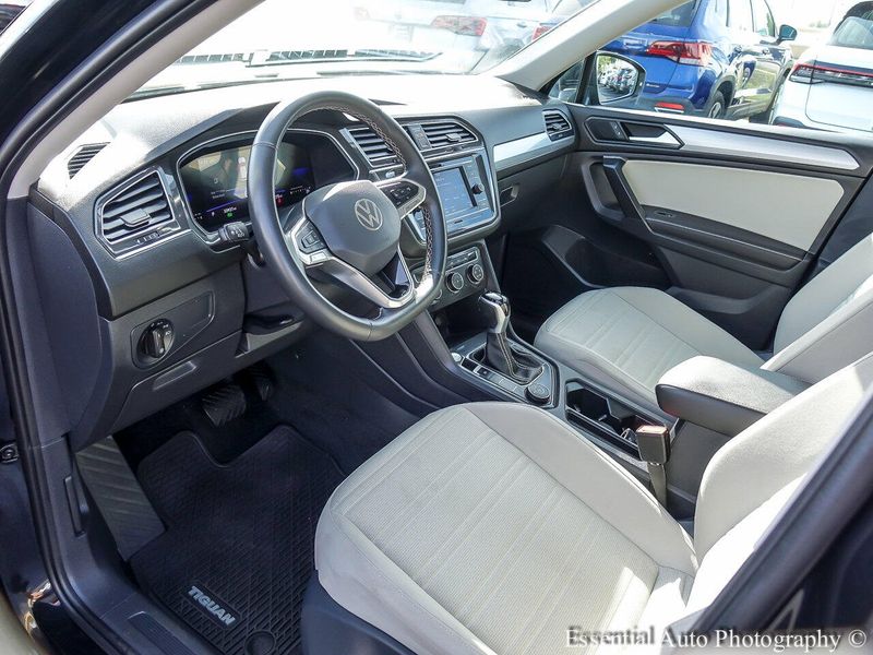 2024 Volkswagen Tiguan S photo 13