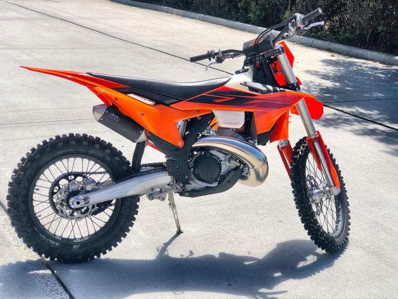 New 2027 KTM 250 XC Image 18