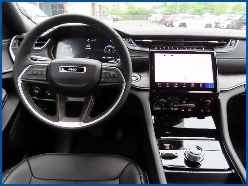 2025 Jeep Grand Cherokee LimitedImage 12