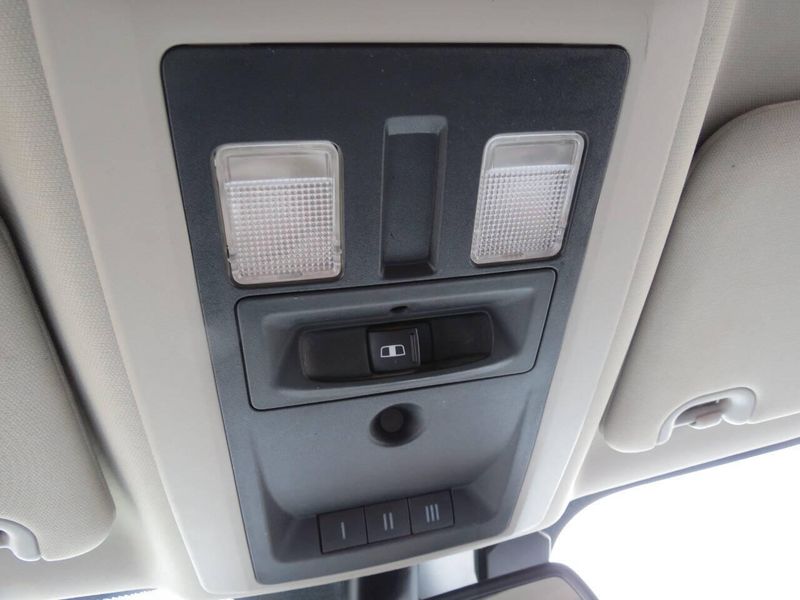 Used 2018 RAM 1500 SLT 4x4 4dr Crew Cab 5.5 ft. SB PickupImage 18
