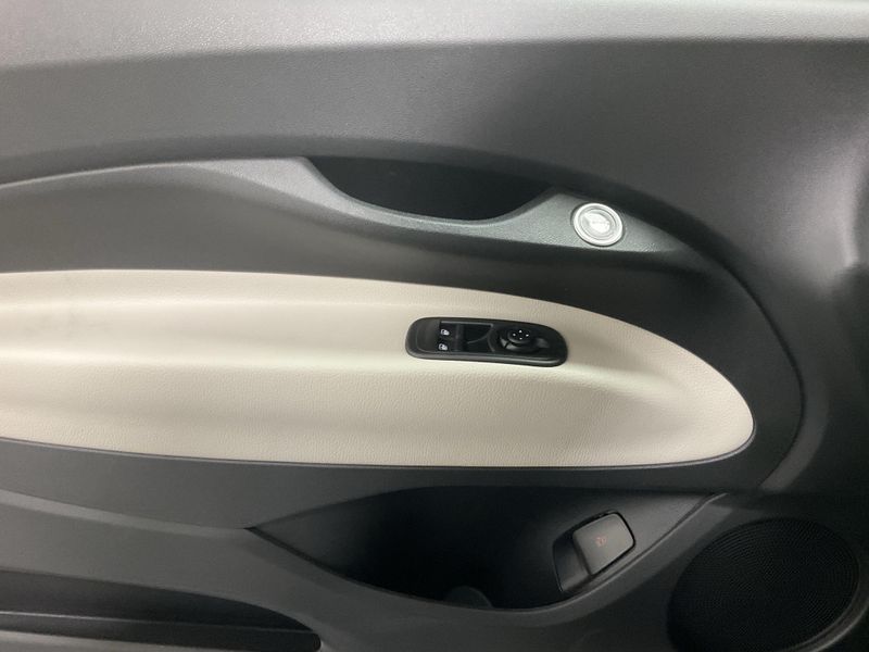 New 2026 Fiat 500e IconaImage 13