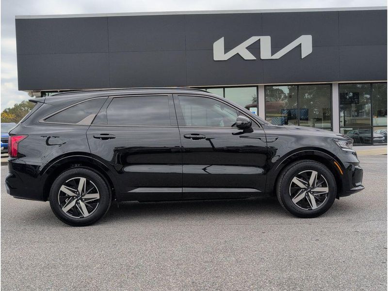 Used 2023 Kia Sorento SImage 6