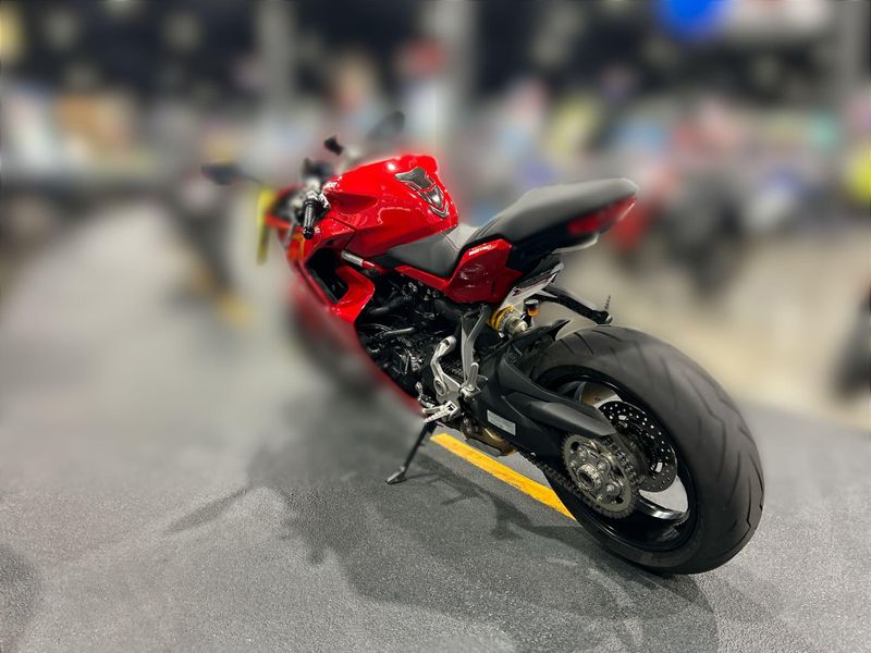 Used 2024 Ducati SUPERSPORT 950 Image 15