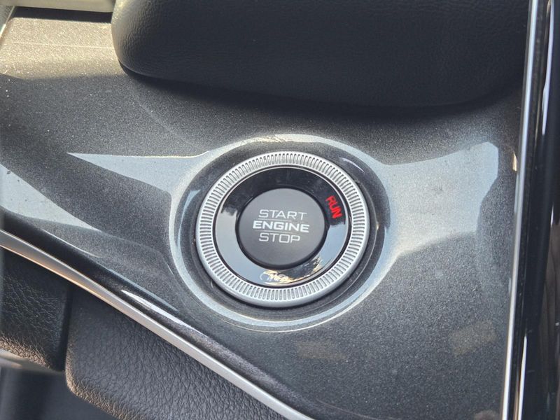 Used 2022 Jeep Grand Cherokee Altitude 4x4