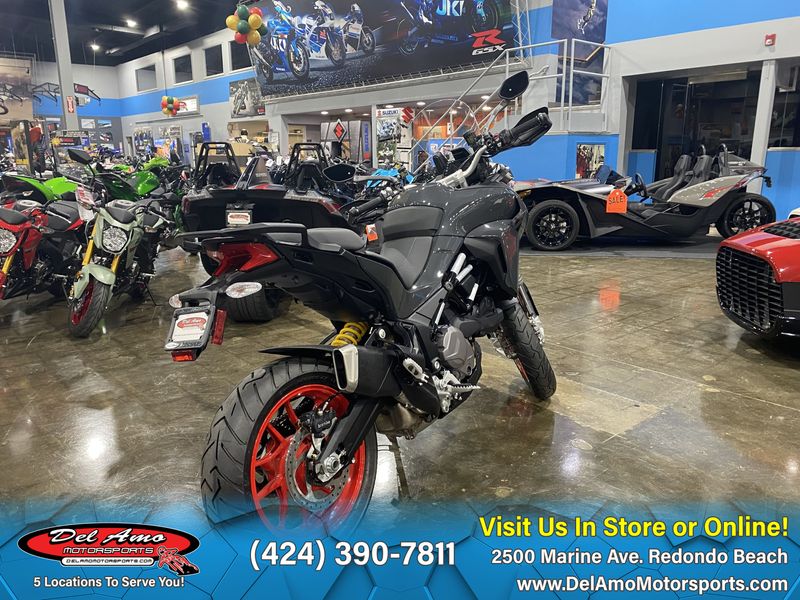 2023 Ducati MULTISTRADA V2 S  in a STREET GREY exterior color. Del Amo Motorsports of Redondo Beach (424) 304-1660 delamomotorsports.com 