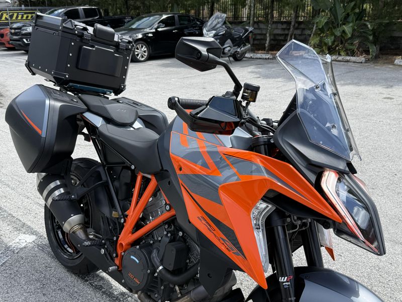 2024 KTM 1290 Super Duke GT