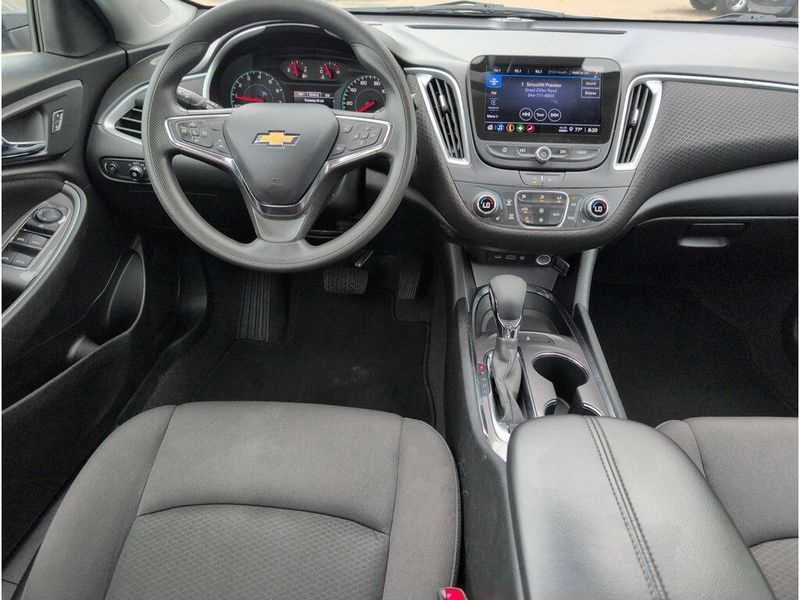 Used 2023 Chevrolet Malibu LTImage 32