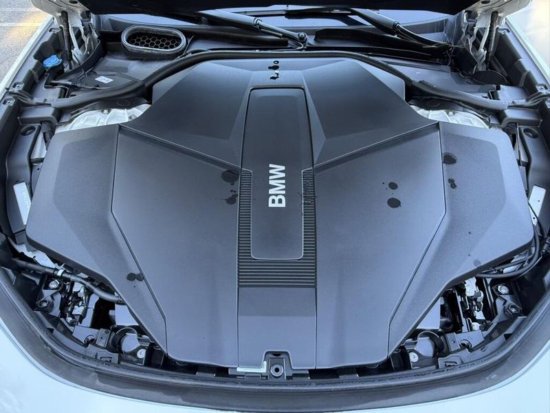 Used 2025 BMW i7 eDrive50Image 34