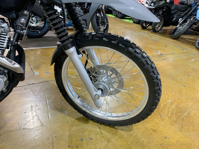 2025 Yamaha XT250 Image 10