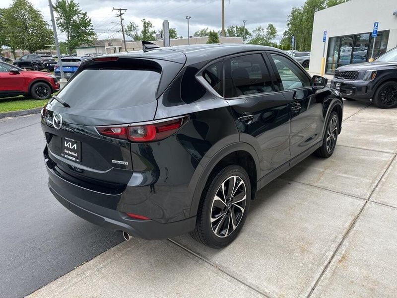 2023 Mazda CX-5 2.5 S Premium PackageImage 5