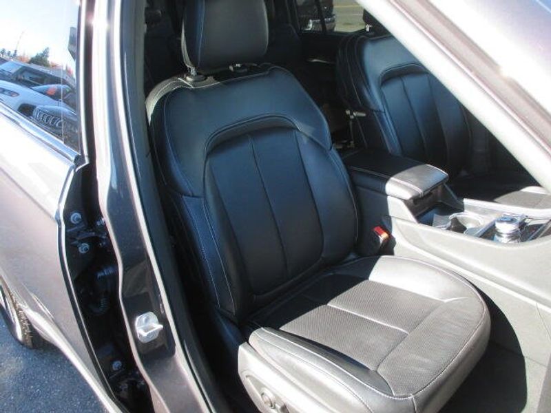 Used 2024 Jeep Grand Cherokee L LimitedImage 24