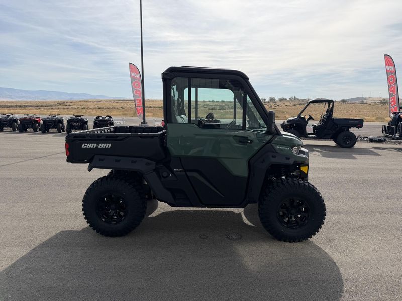 New 2026 Can-Am DEFENDER DPS CAB HD10 