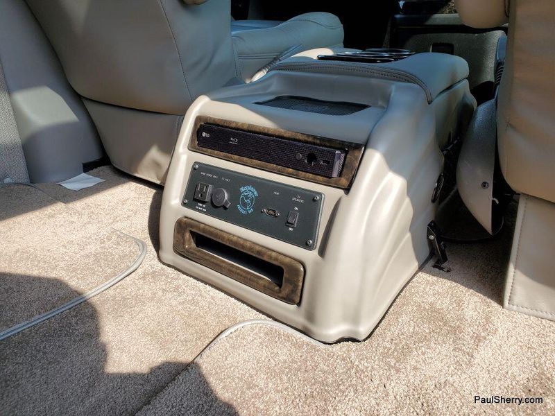 2022 Chevrolet Express Cargo Image 29