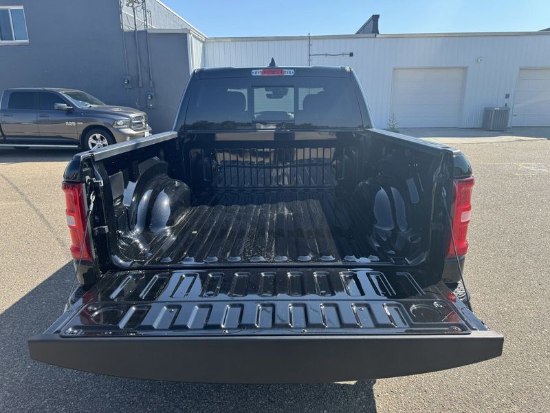 2025 RAM 1500 Big Horn Crew Cab 4x4 5