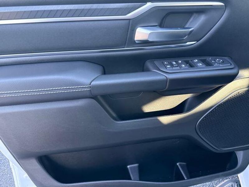 2026 RAM 1500 Big Horn Crew Cab 4x4 5'7' Box