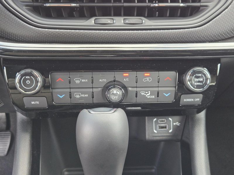 New 2026 Jeep Compass Latitude Altitude 4x4