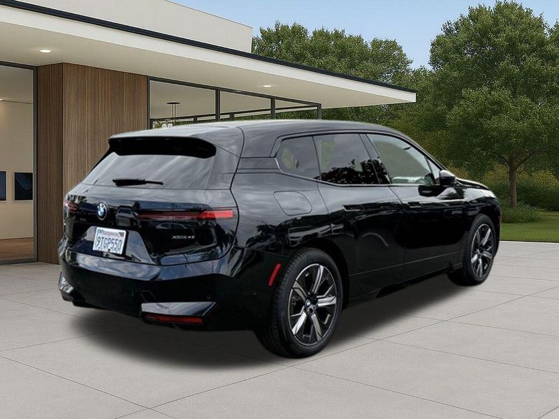 Used 2026 BMW iX xDrive45Image 8