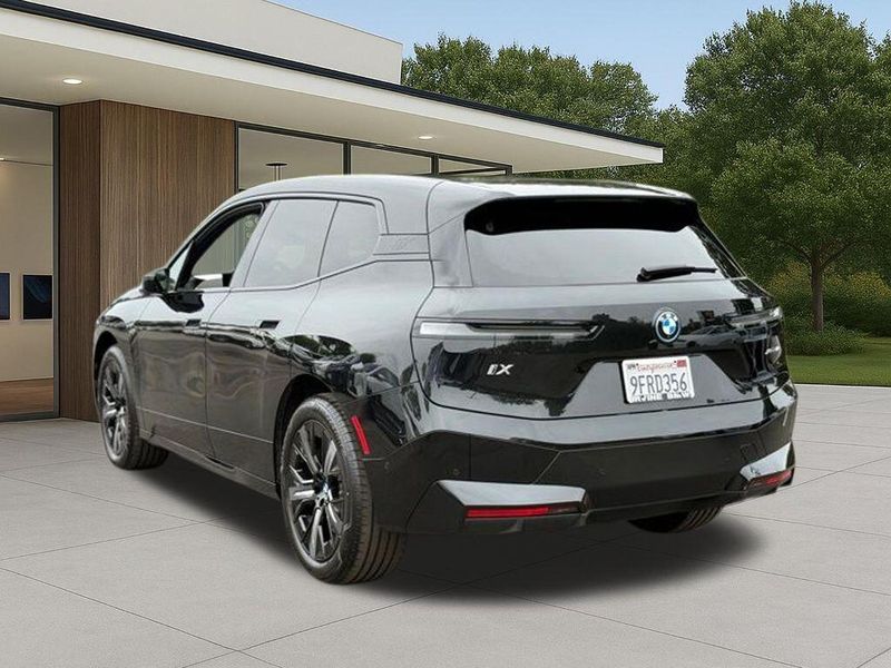 Used 2023 BMW iX xDrive50Image 12