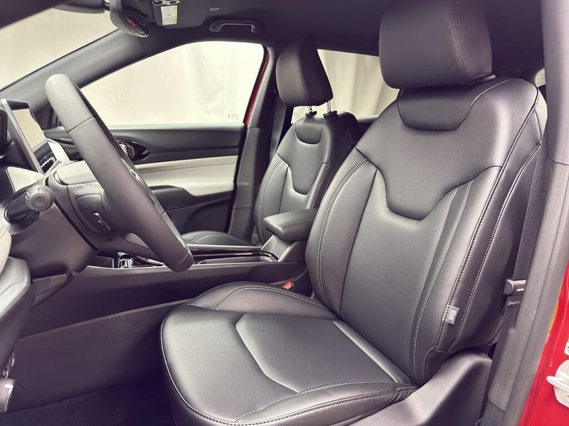 New 2026 Jeep Compass Limited 4x4Image 11