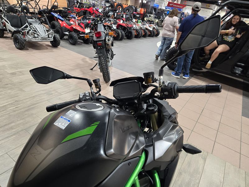 NEW 2026 KAWASAKI Z900 SE ABS Image 16