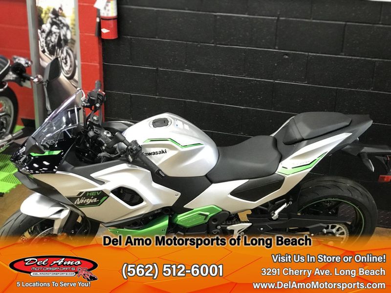 2024 Kawasaki NINJA 7 HYBRID ABS Image 6