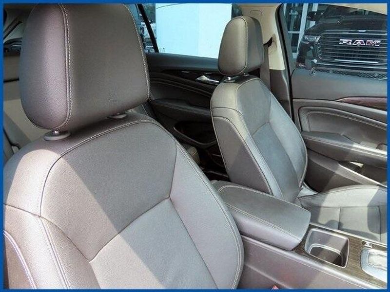 Used 2018 Buick Regal TourX EssenceImage 9