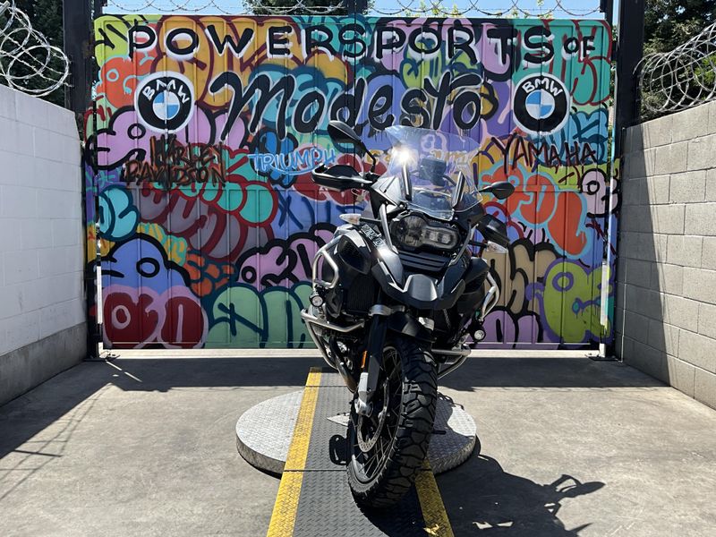 Used 2017 BMW R 1200 GS Adventure Image 2