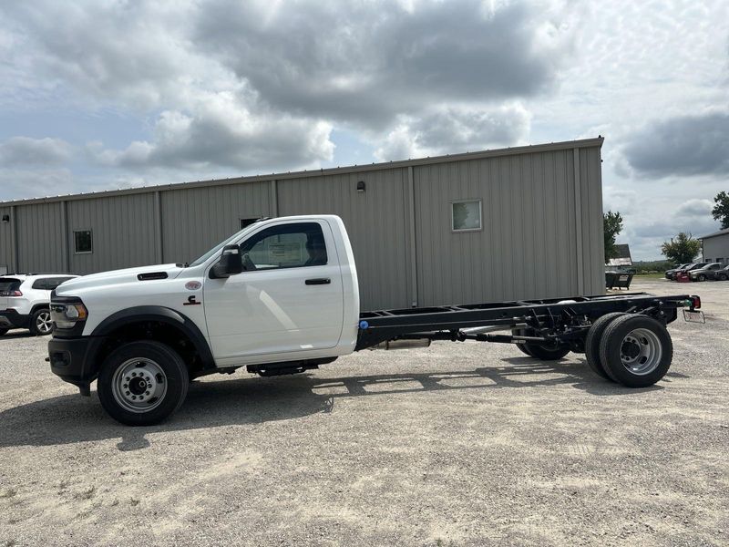 2024 RAM 5500 Chassis Cab TradesmanImage 1