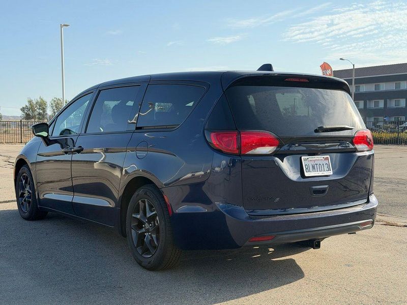 Used 2019 Chrysler Pacifica Touring PlusImage 6