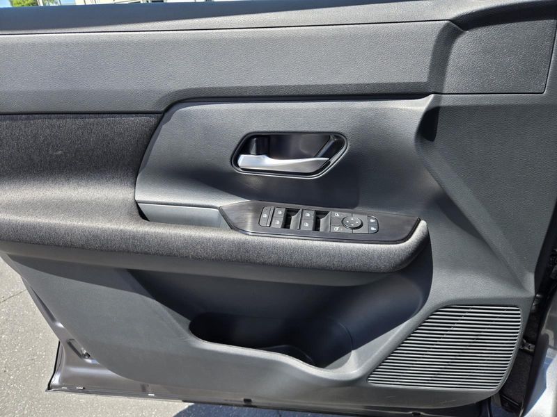 Used 2026 Nissan Kicks SV FWD