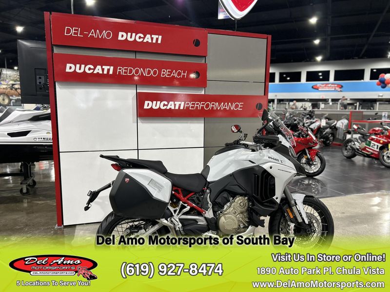 2024 Ducati MULTISTRADA V4 S TRAVEL & RADAR SPOKED WHEELSImage 6