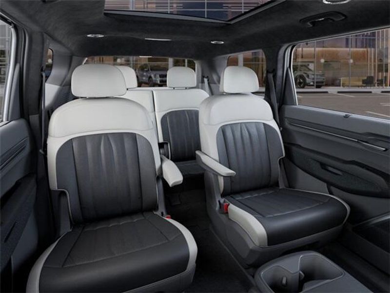 2025 Kia EV9 GT-LineImage 16