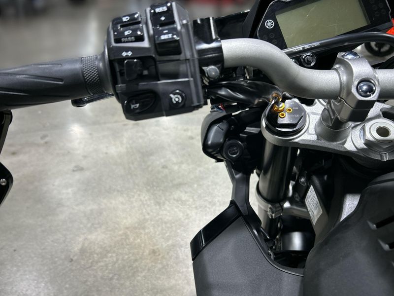 2019 Yamaha MT-10 Image 29