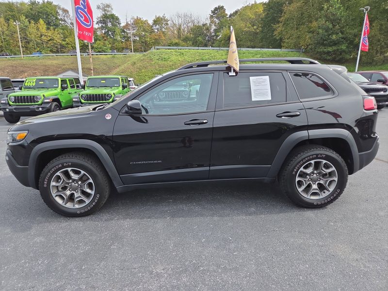 2022 Jeep Cherokee Trailhawk photo 6
