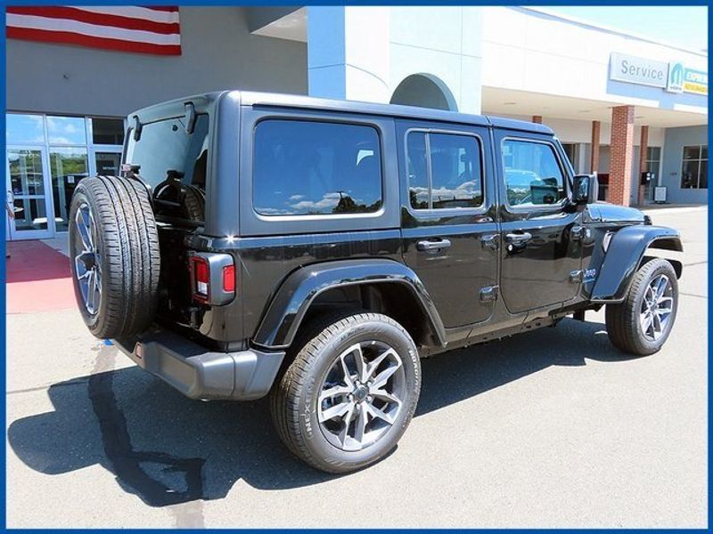 2024 Jeep Wrangler 4xE Sport S 4xeImage 7