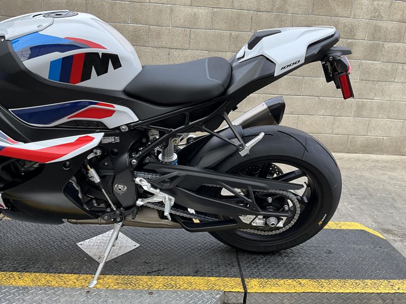 New 2026 BMW M 1000 RR Image 12