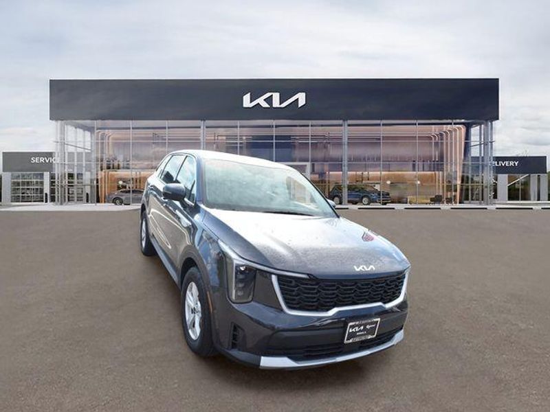 New 2025 Kia Sorento LXImage 10