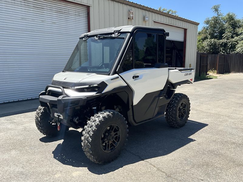 New 2026 Can-Am DEFENDER LIMITED 65 HD11 Image 1