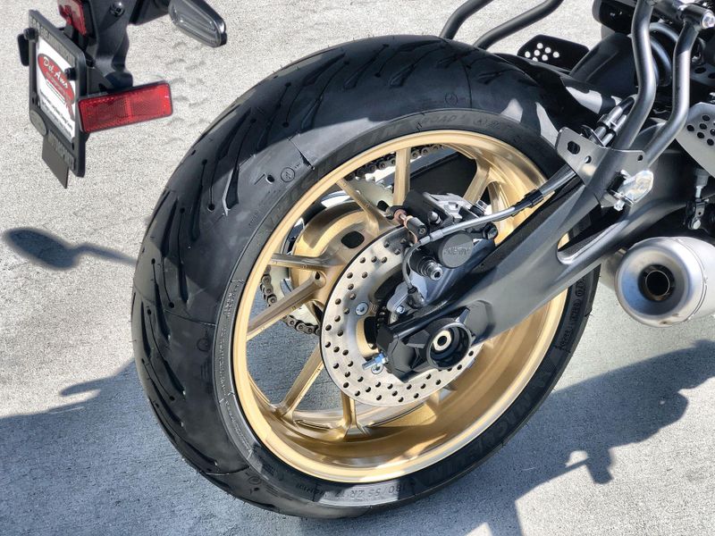 New 2026 Yamaha XSR700 Image 21