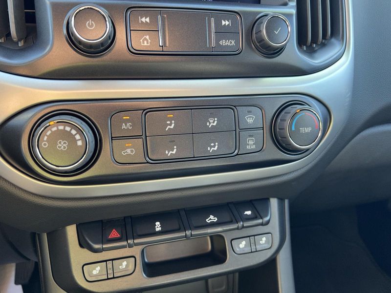 2022 Chevrolet Colorado LT photo 31