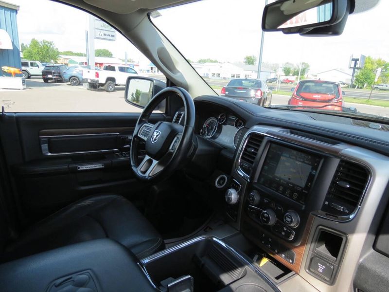 Used 2015 RAM 1500 Laramie 4x4 4dr Crew Cab 5.5 ft. SB PickupImage 24
