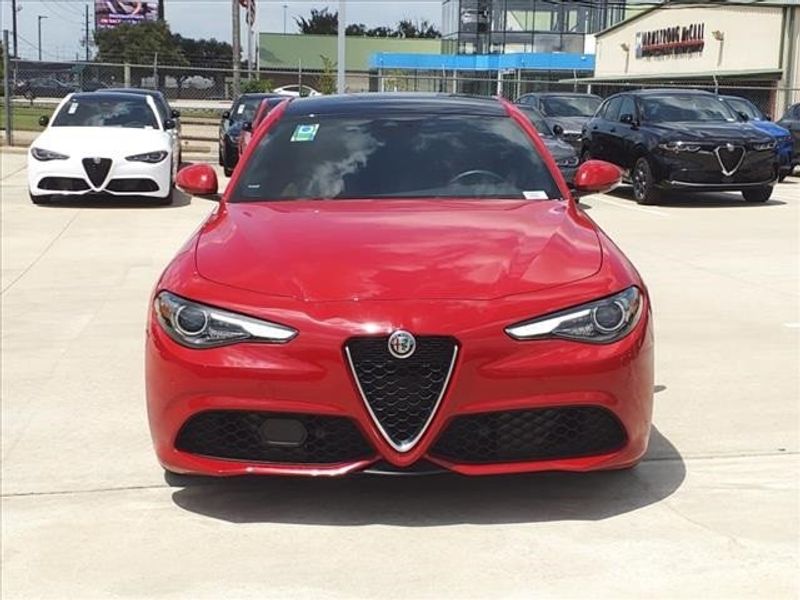 2022 Alfa Romeo Giulia TiImage 26