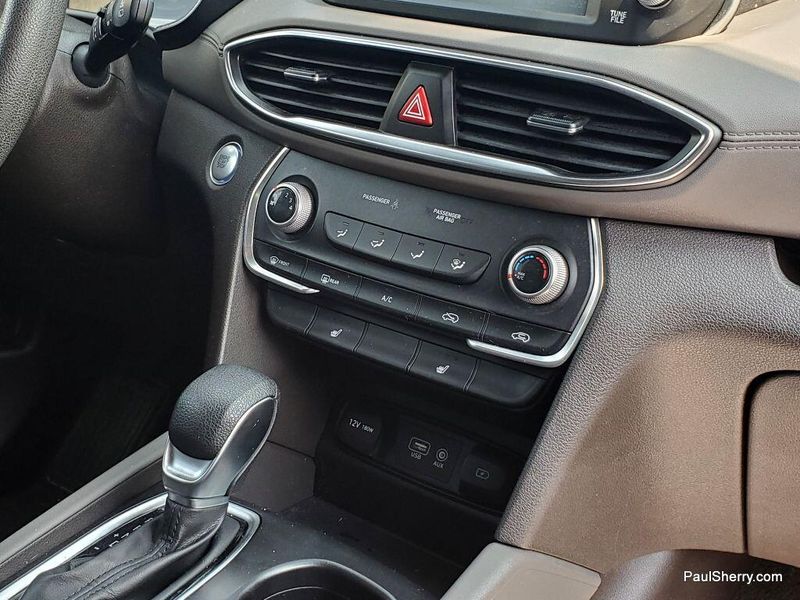 2019 Hyundai Santa Fe SELImage 15