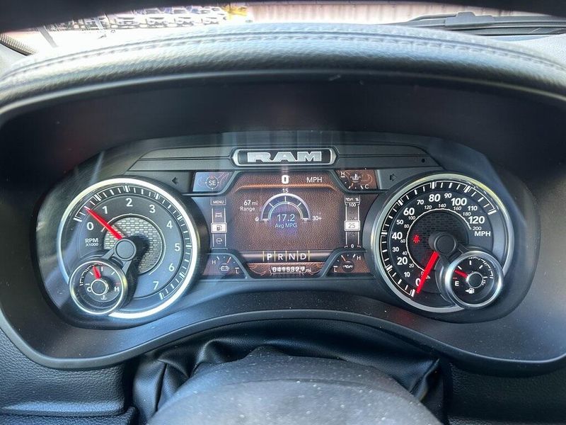 2022 Ram 1500 Laramie photo 18