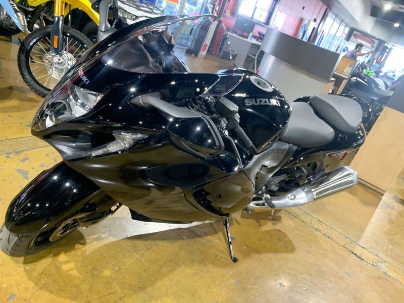 New 2025 Suzuki Hayabusa Image 23